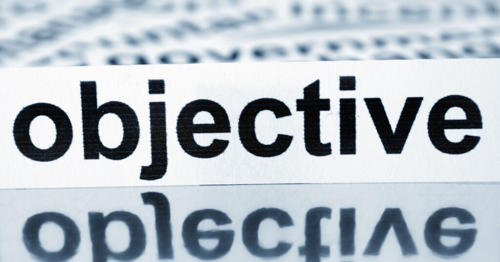 Setting clear objectives as a core tip for effective client reporting, ensuring aligned expectations.
